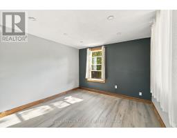 380 Livingstone Avenue N, North Perth, ON N4W1R2 Photo 11