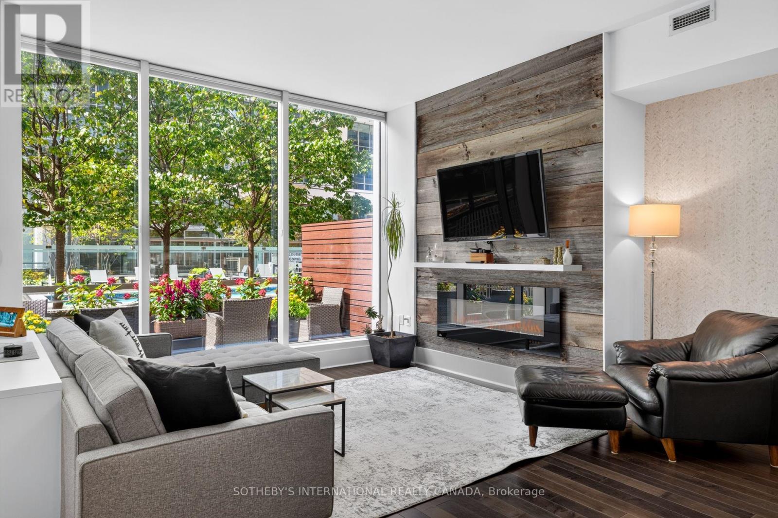TH 114- 29 Queens Quay East, Toronto, ON photo 11