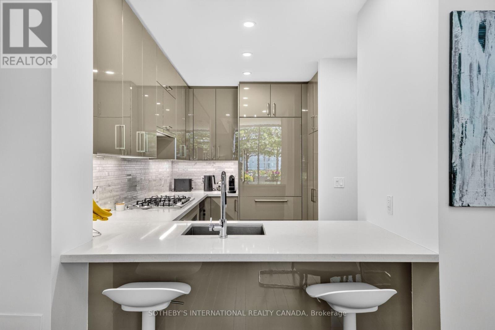 TH 114- 29 Queens Quay East, Toronto, ON photo 14