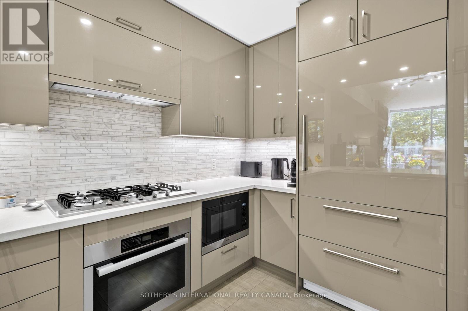 TH 114- 29 Queens Quay East, Toronto, ON photo 16