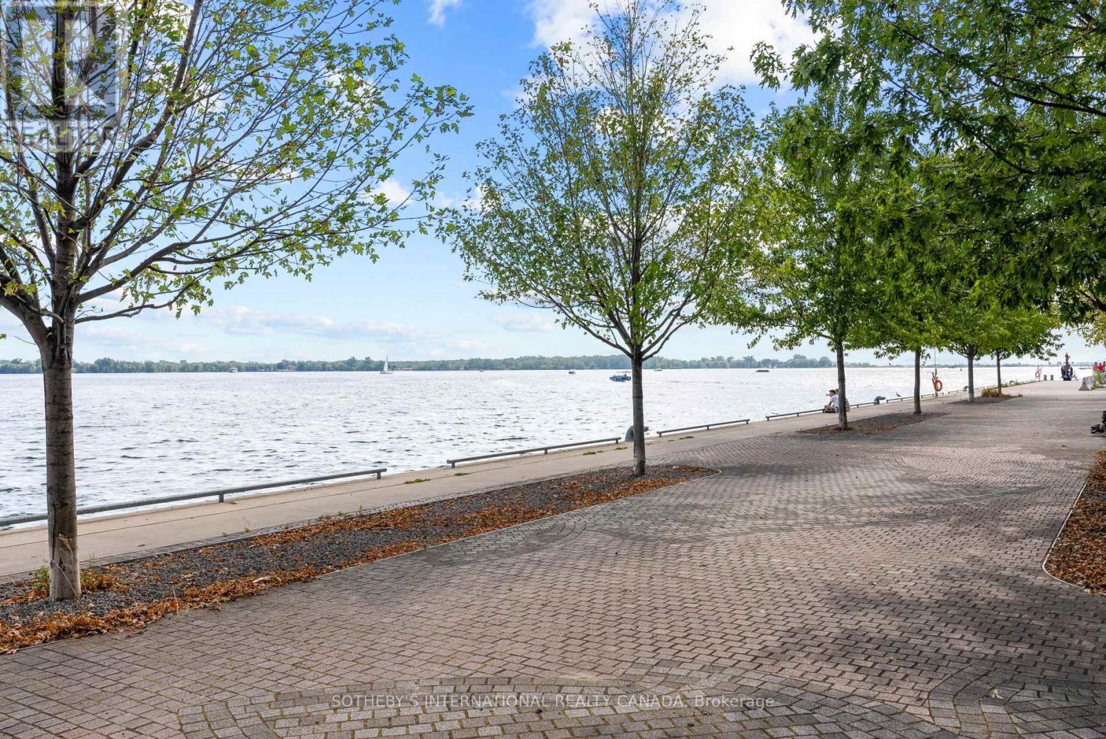 TH 114- 29 Queens Quay East, Toronto, ON photo 35
