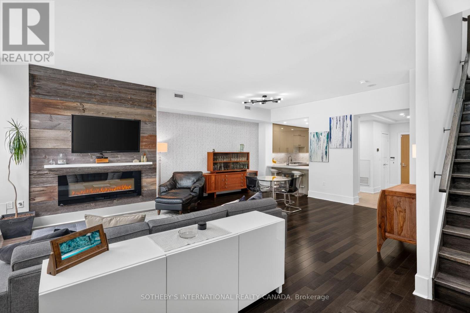 TH 114- 29 Queens Quay East, Toronto, ON photo 9