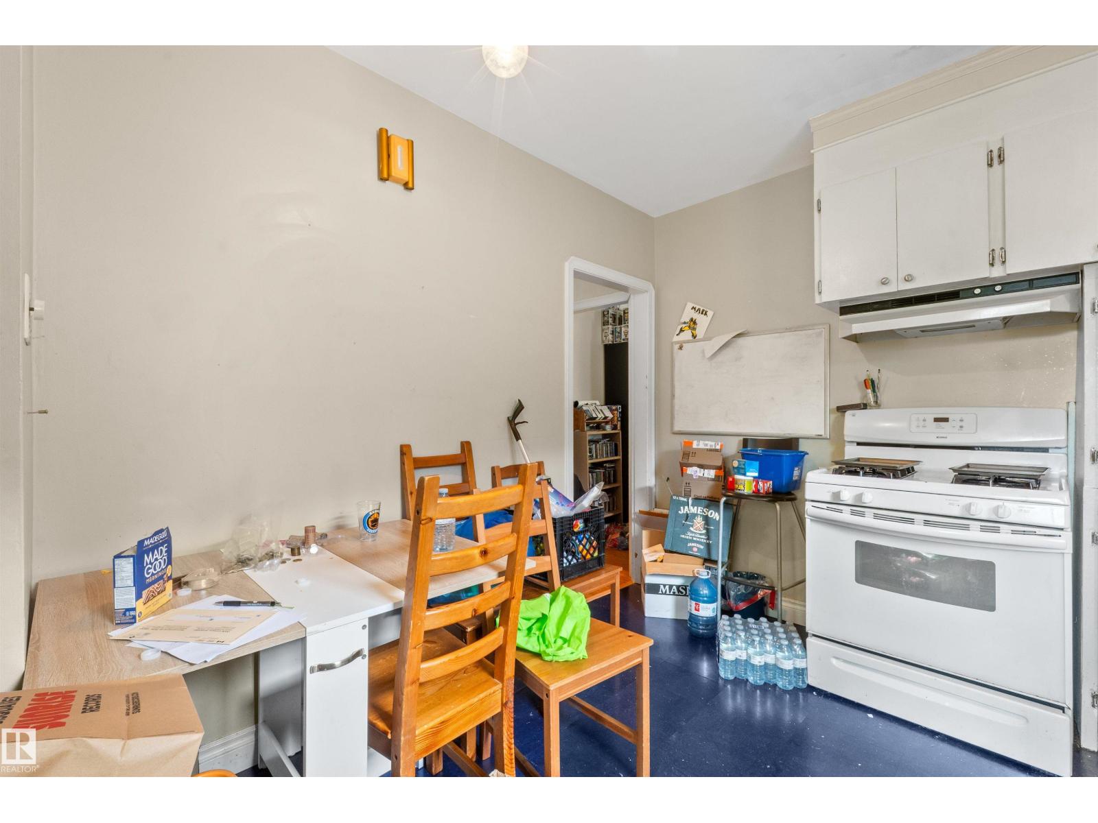 7516 106 ST NW - 8