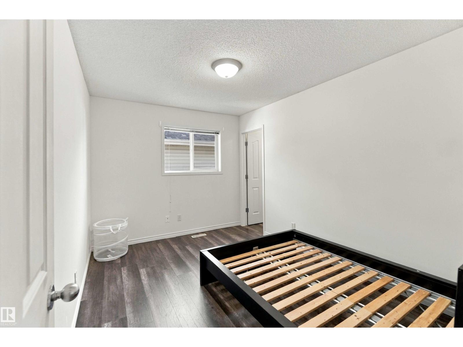 3524 MCLEAN CR SW - 38