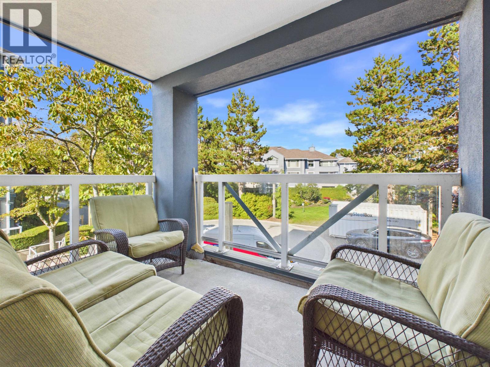 Photo of 215 12931 RAILWAY AVE AVENUE 26