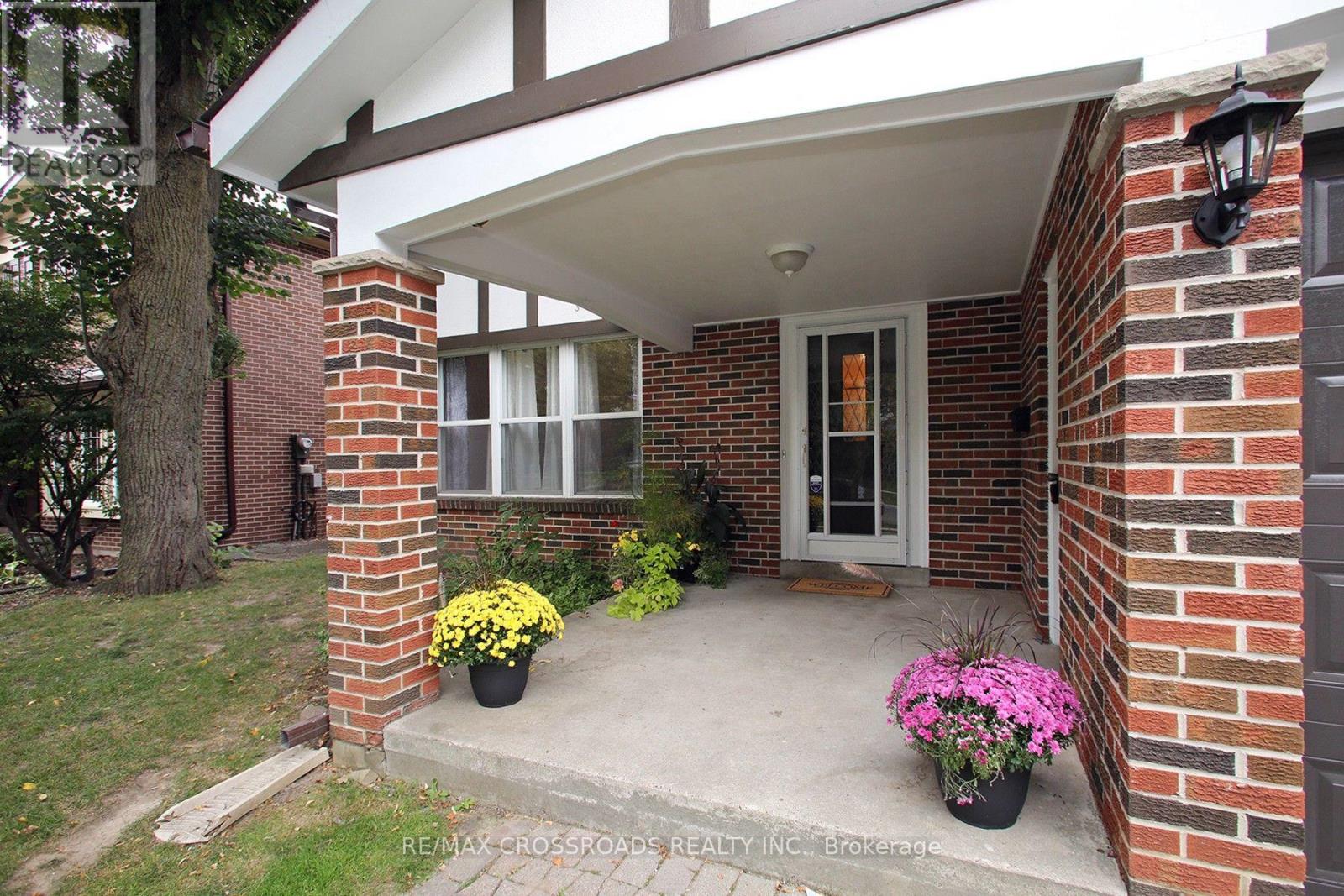 57 KIMBERDALE CRESCENT - 3