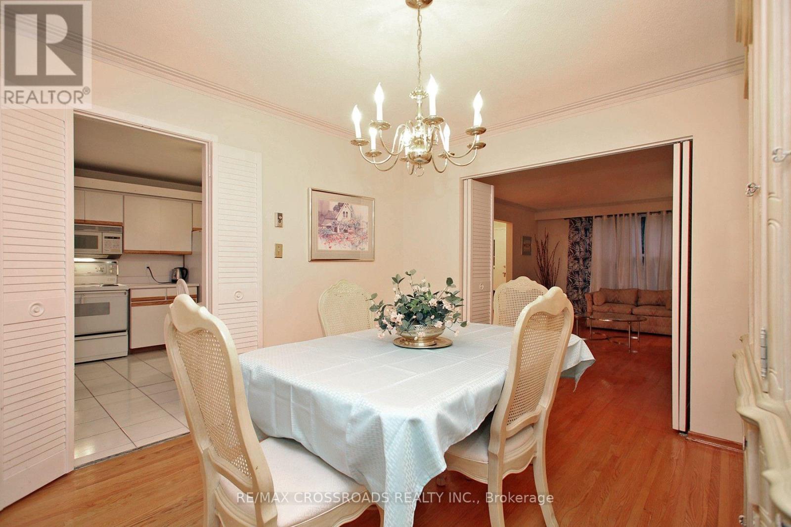 57 KIMBERDALE CRESCENT - 8