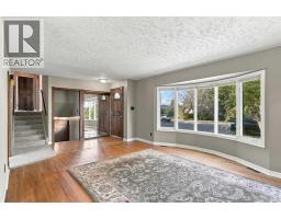 120 Fairview Crescent SE - photo 8