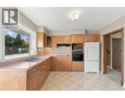 120 Fairview Crescent SE - photo 11