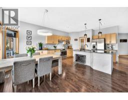 Bedroom - 18 West Pointe Way, Cochrane, AB T4C0B9 Photo 16