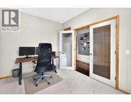 3pc Bathroom - 18 West Pointe Way, Cochrane, AB T4C0B9 Photo 19