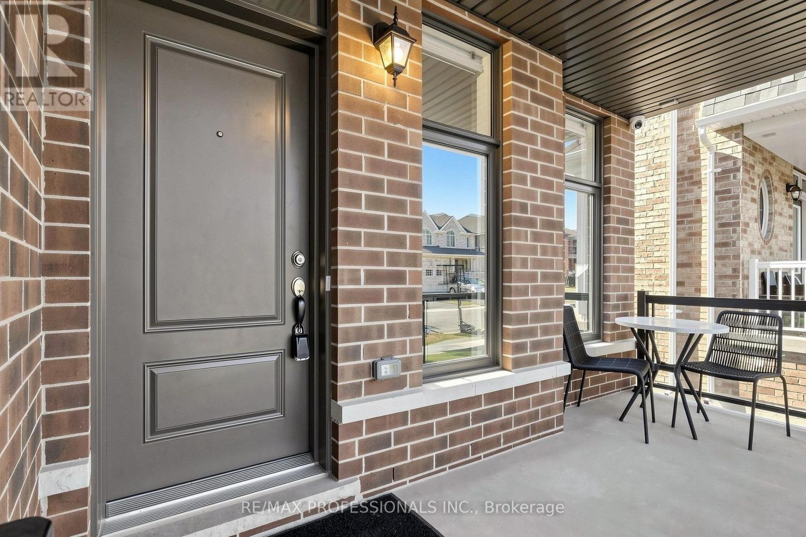 1450 Davis Loop, Innisfil, ON photo 2