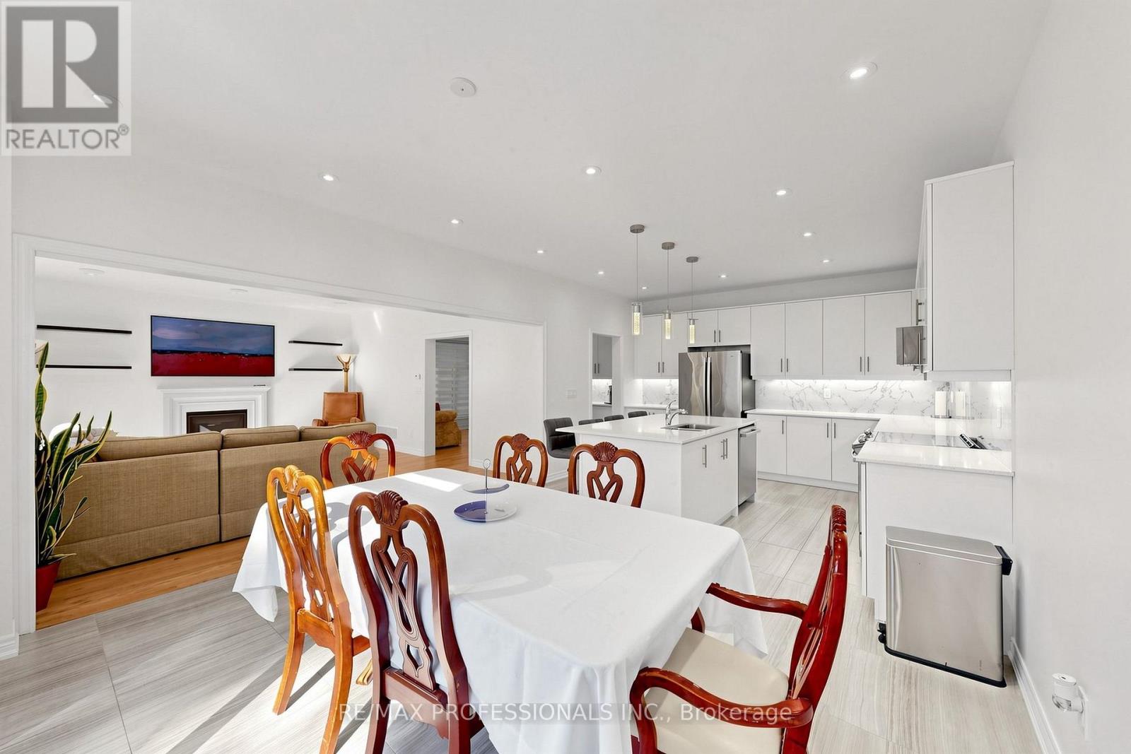 1450 DAVIS LOOP - 8
