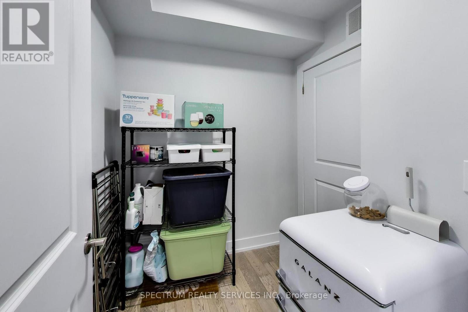 #224 9560 ISLINGTON AVENUE - 32