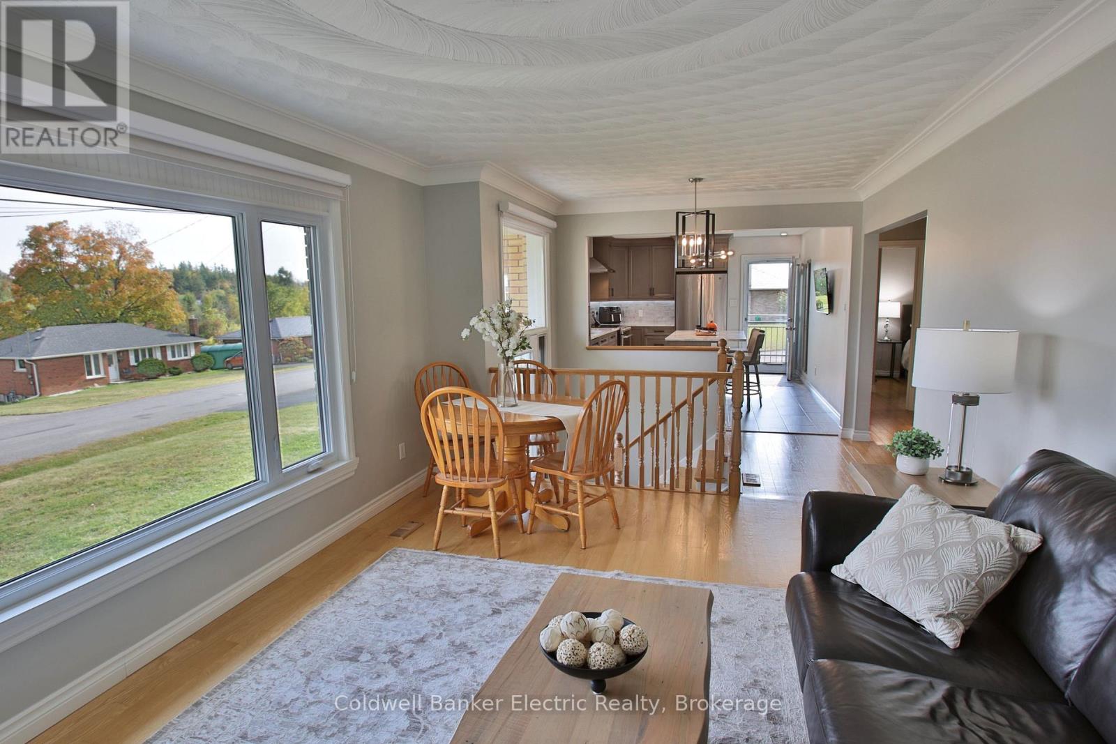 282 Gifford Drive — photo 13