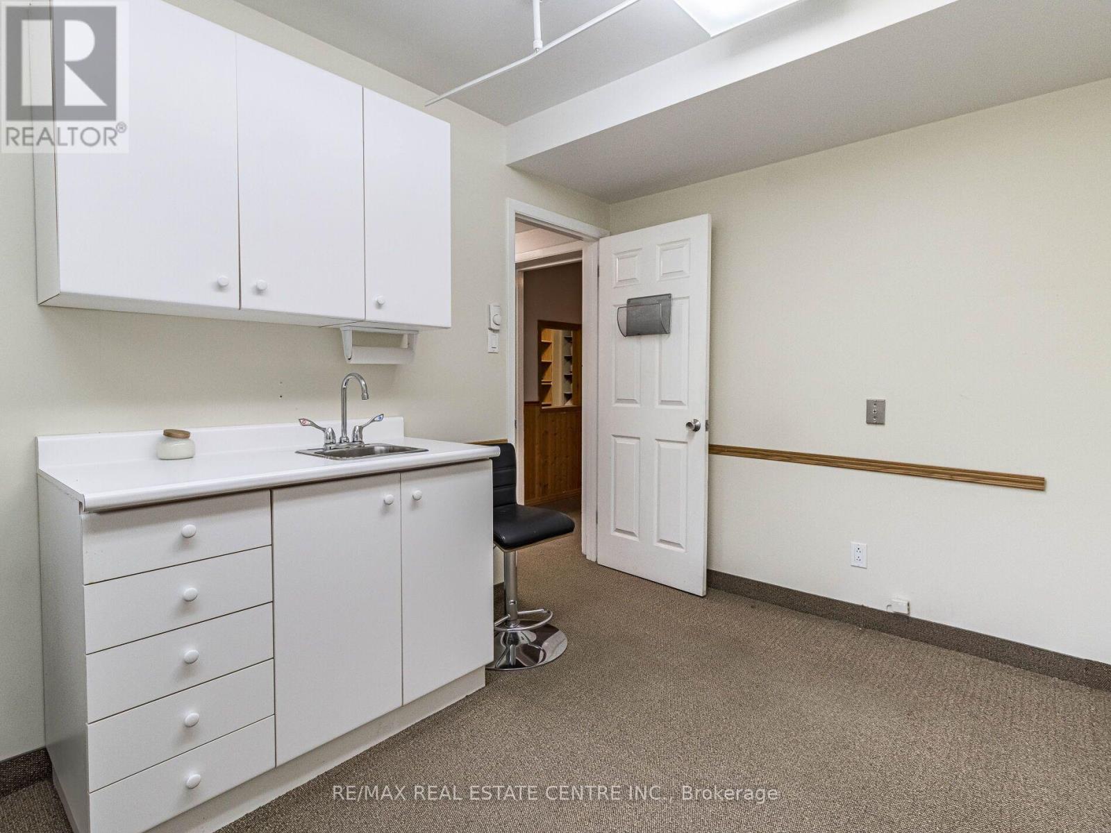 1 CEDAR DRIVE - Image 46