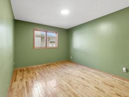 66 Stoneham Crescent, Winnipeg, MB R2G3L8 Photo 17