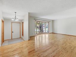 Bedroom - 66 Stoneham Crescent, Winnipeg, MB R2G3L8 Photo 6