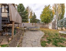 184 Lakhota Crescent W - photo 37