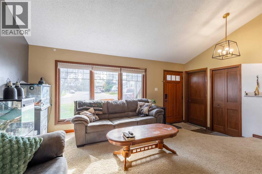 184 Lakhota Crescent W - 9