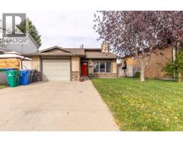 184 Lakhota Crescent W - photo 1