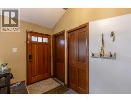 184 Lakhota Crescent W - photo 5