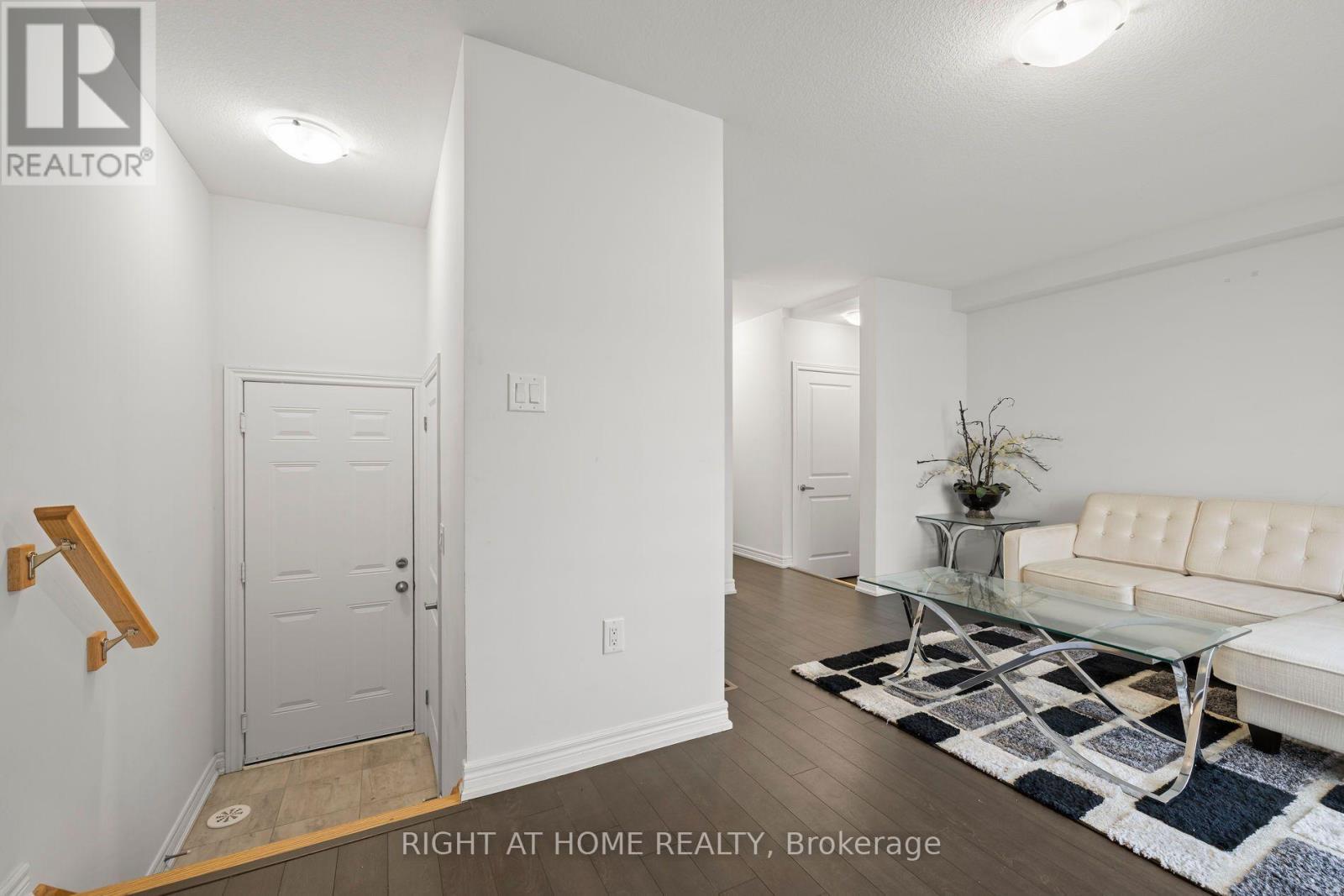 7 RAPIDS LANE - 31