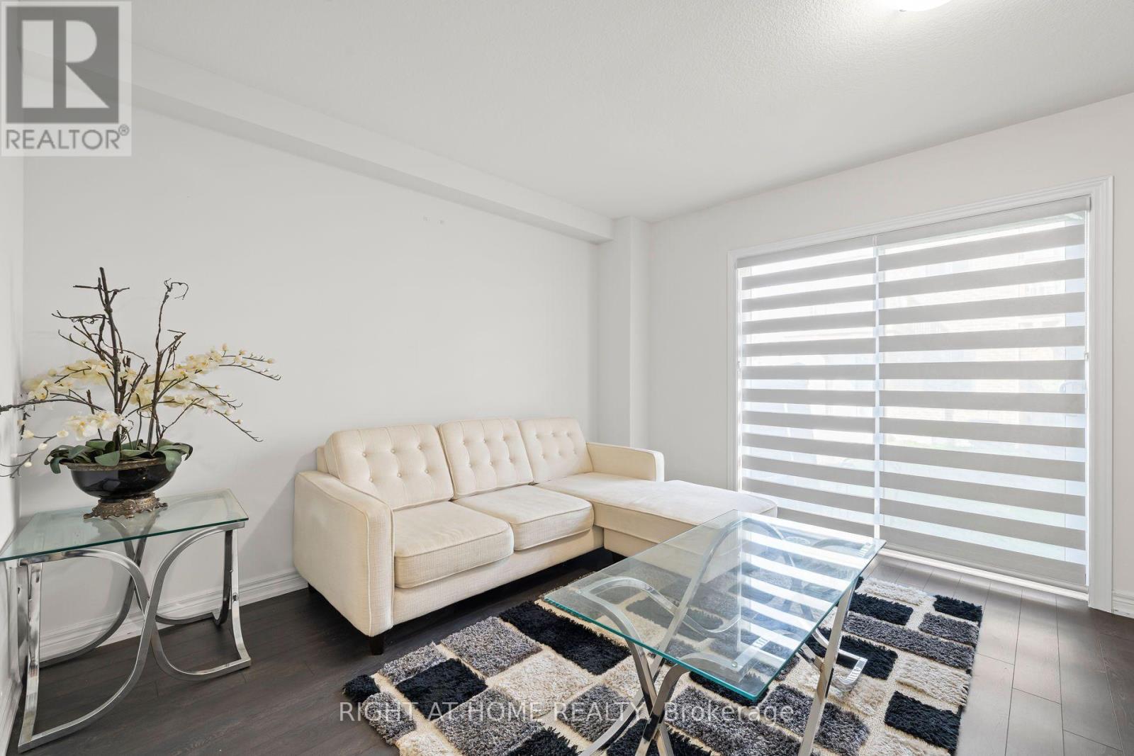 7 RAPIDS LANE - 32
