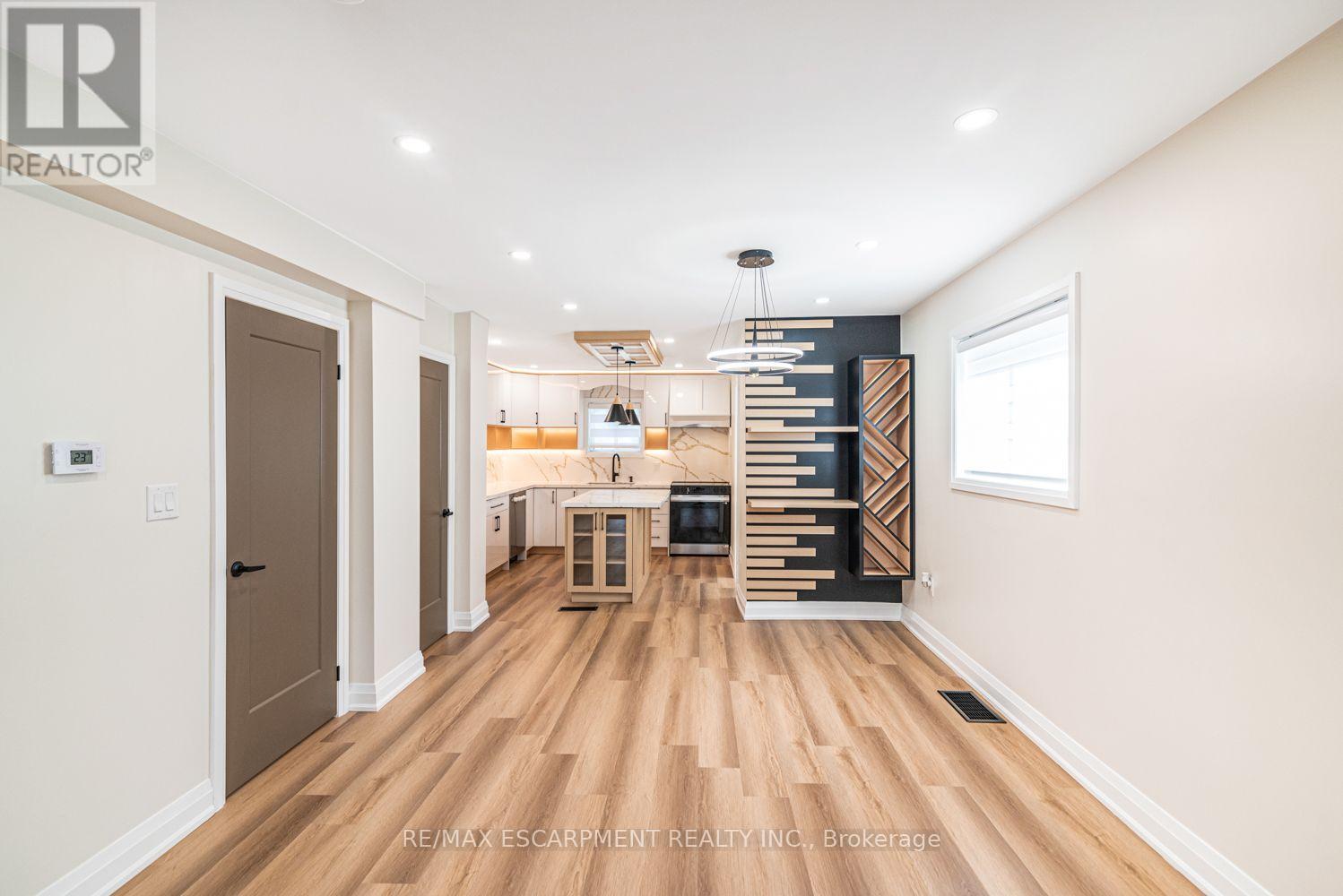 250 ROSSLYN Avenue North, Hamilton, ON photo 11