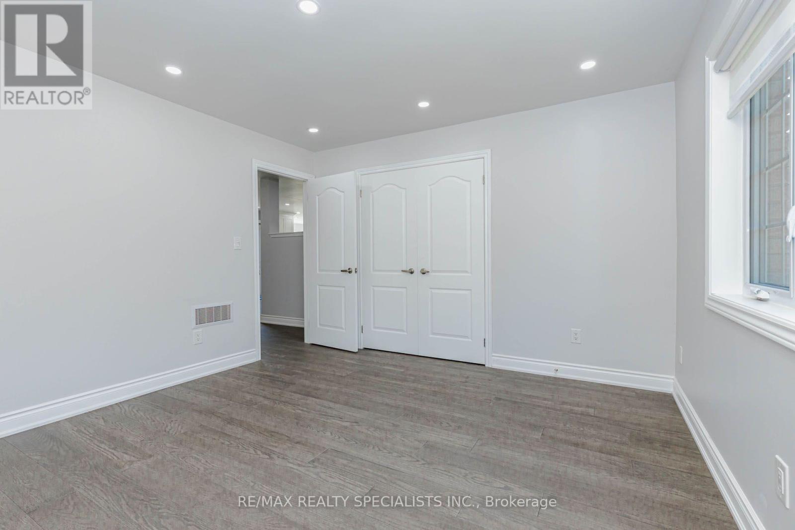 500 HOLLOWAY BAY ROAD - 40