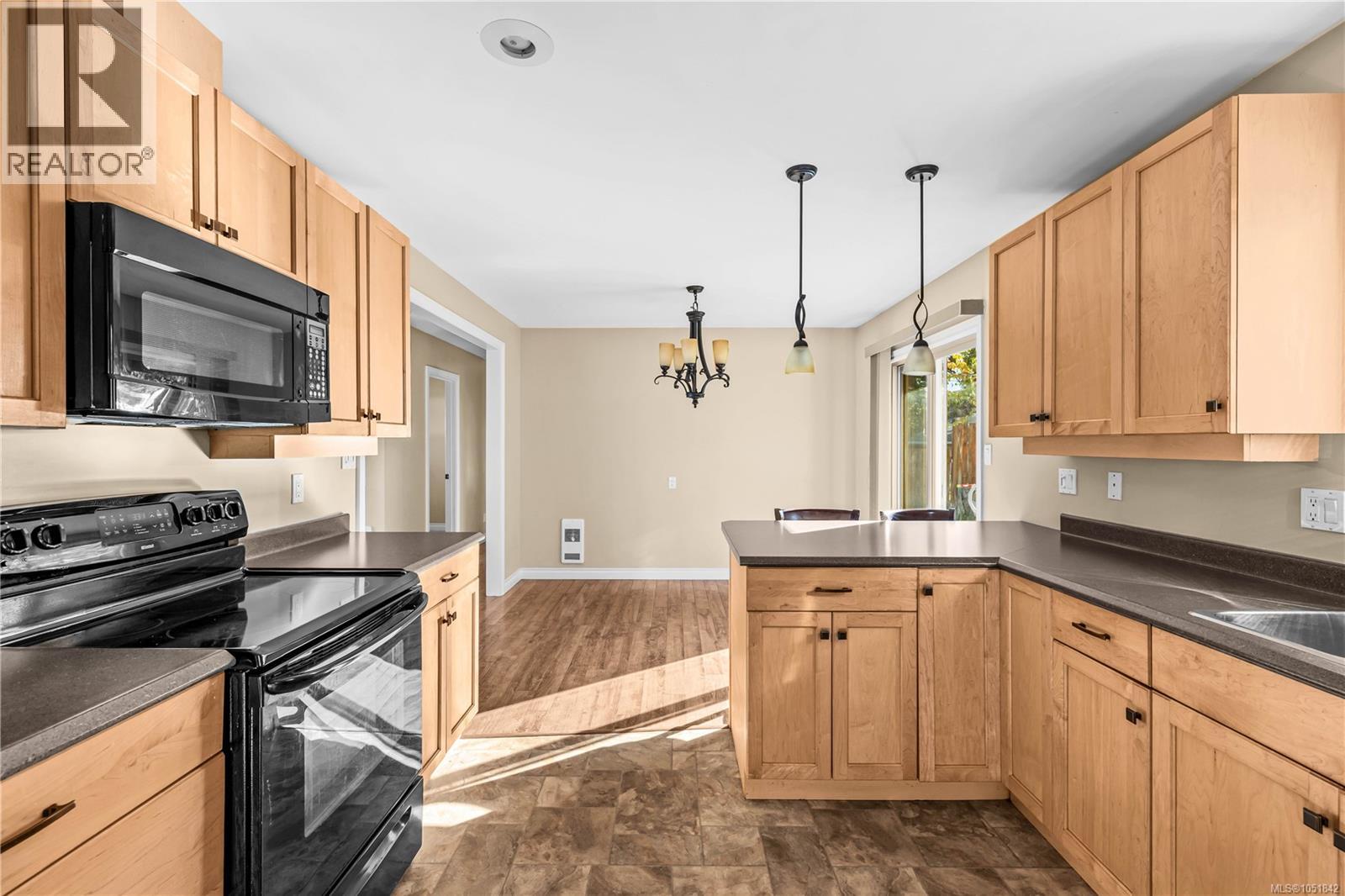 766 Nancy Greene Dr - Image 29