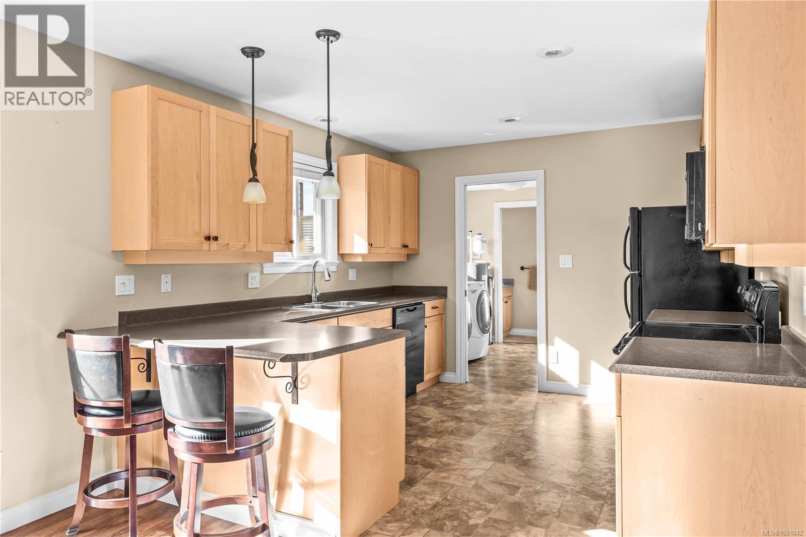 766 Nancy Greene Dr - Image 25