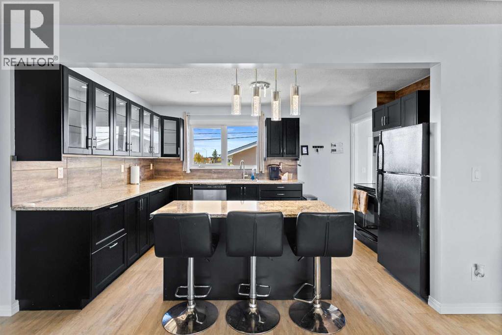 Listing photo – 4504 67 Street, Camrose