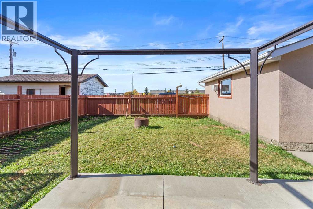 Listing photo – 4504 67 Street, Camrose