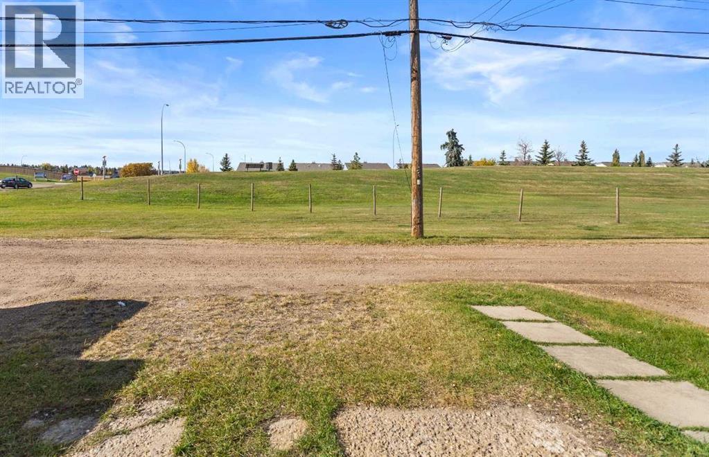 Listing photo – 4504 67 Street, Camrose