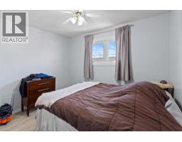 3pc Bathroom - 4504 67 Street, Camrose, AB T4V2P9 Photo 8