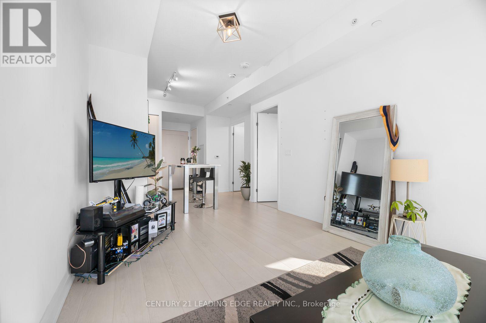 #745 26 GIBBS ROAD - 9