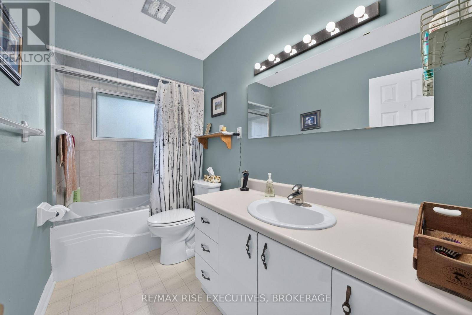 2345 LEEMAN ROAD - Image 14