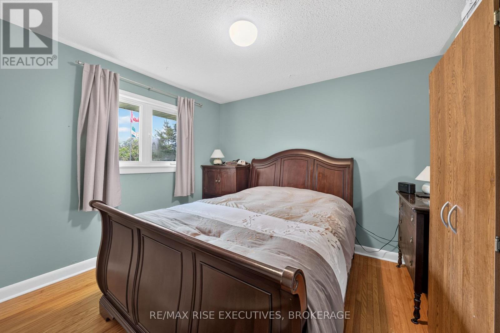 2345 LEEMAN ROAD - Image 17