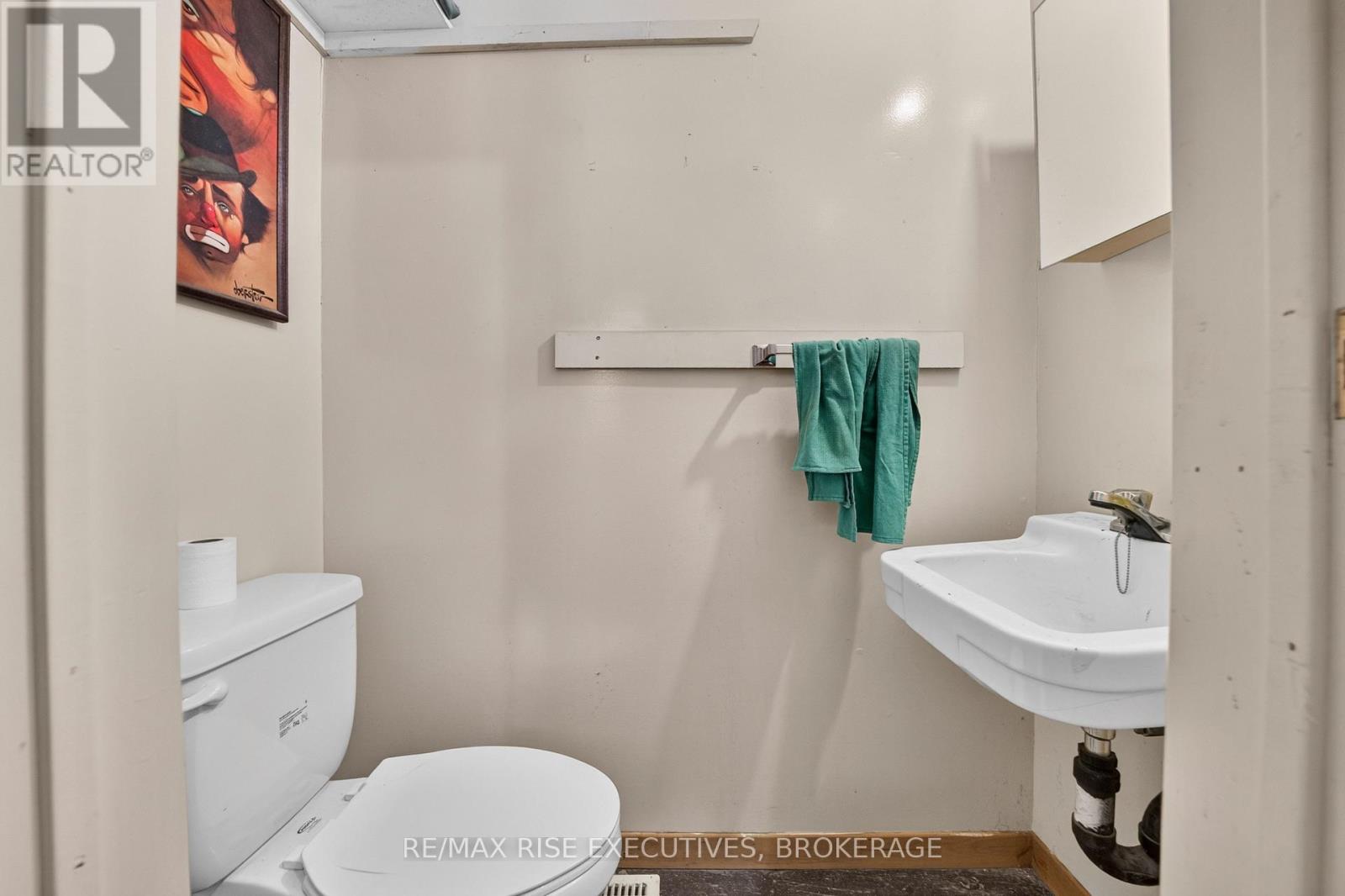 2345 LEEMAN ROAD - Image 33