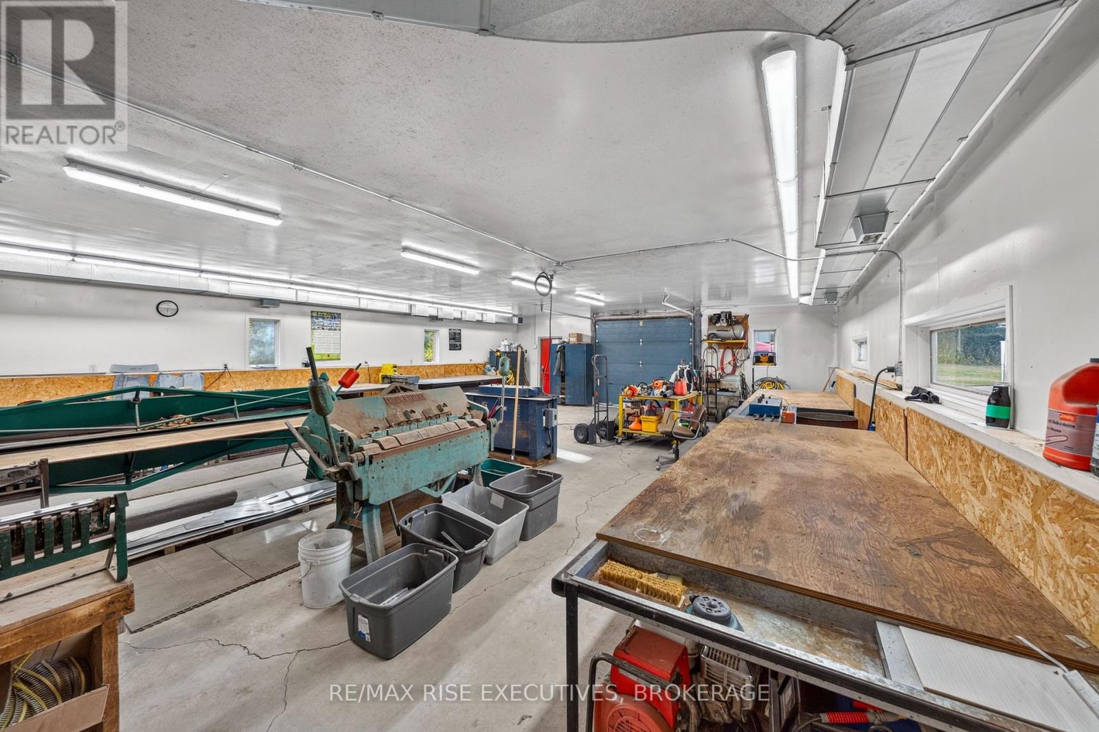 2345 LEEMAN ROAD - Image 34