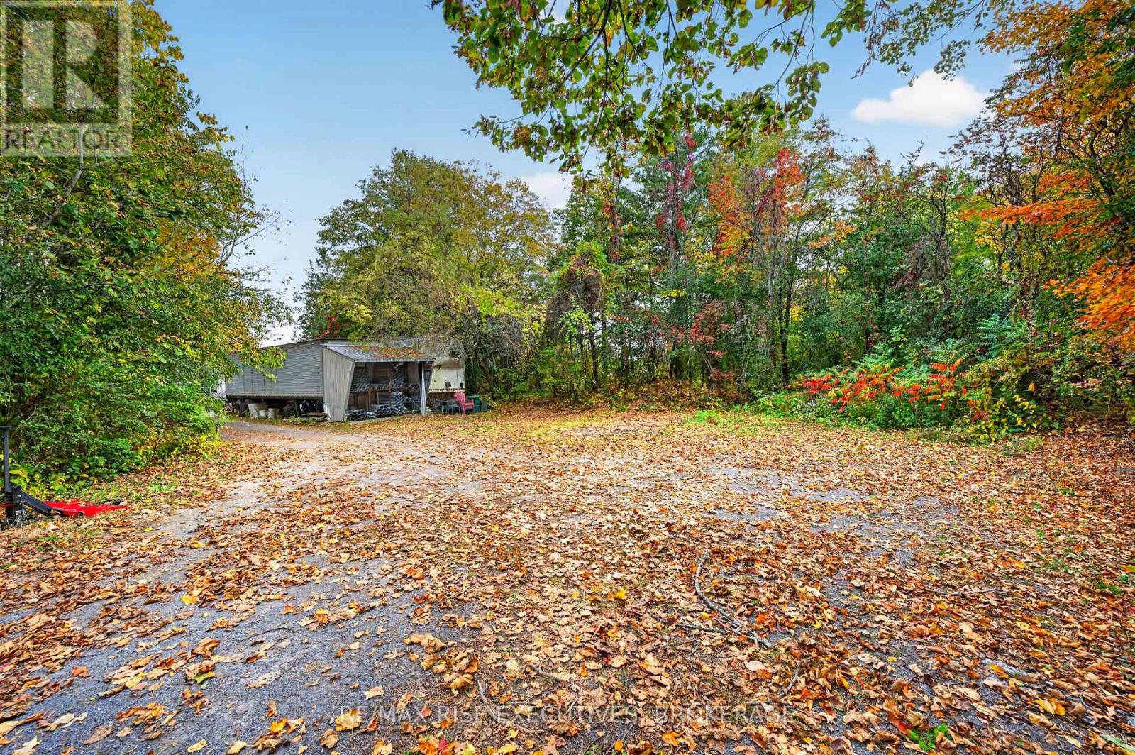 2345 LEEMAN ROAD - Image 44