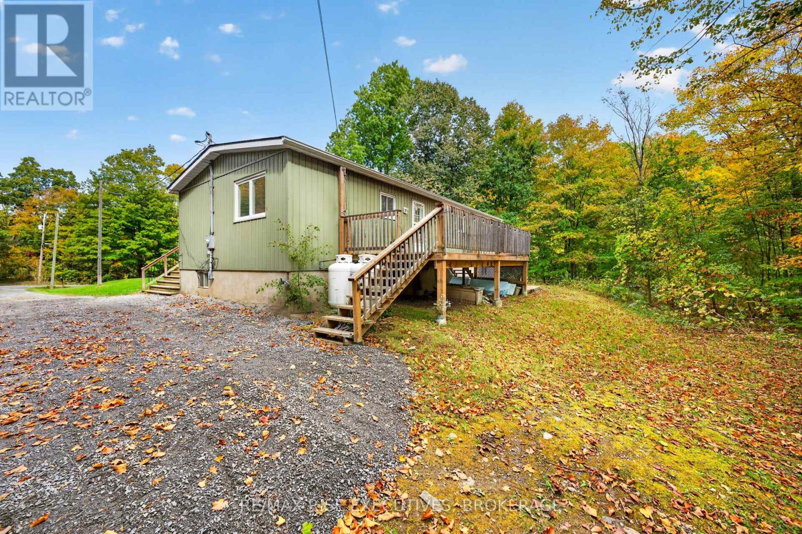 2363 SANDS ROAD - 32