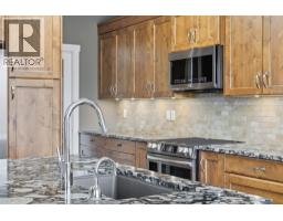 4006 Rio Vista Way, Kamloops, BC V2H0E1 Photo 12