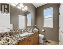 4006 Rio Vista Way, Kamloops, BC V2H0E1 Photo 32