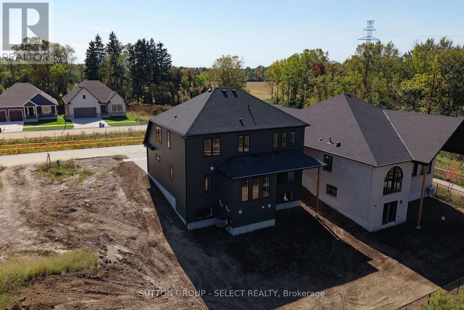 4401 GREEN BEND - Image 32