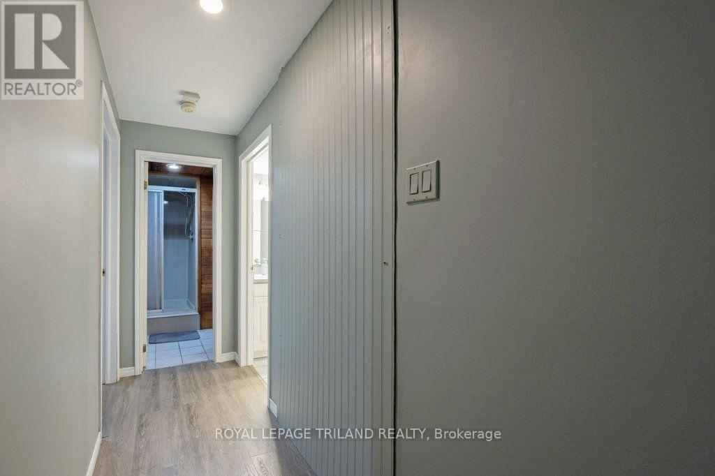 2005 ARVA STREET - 26