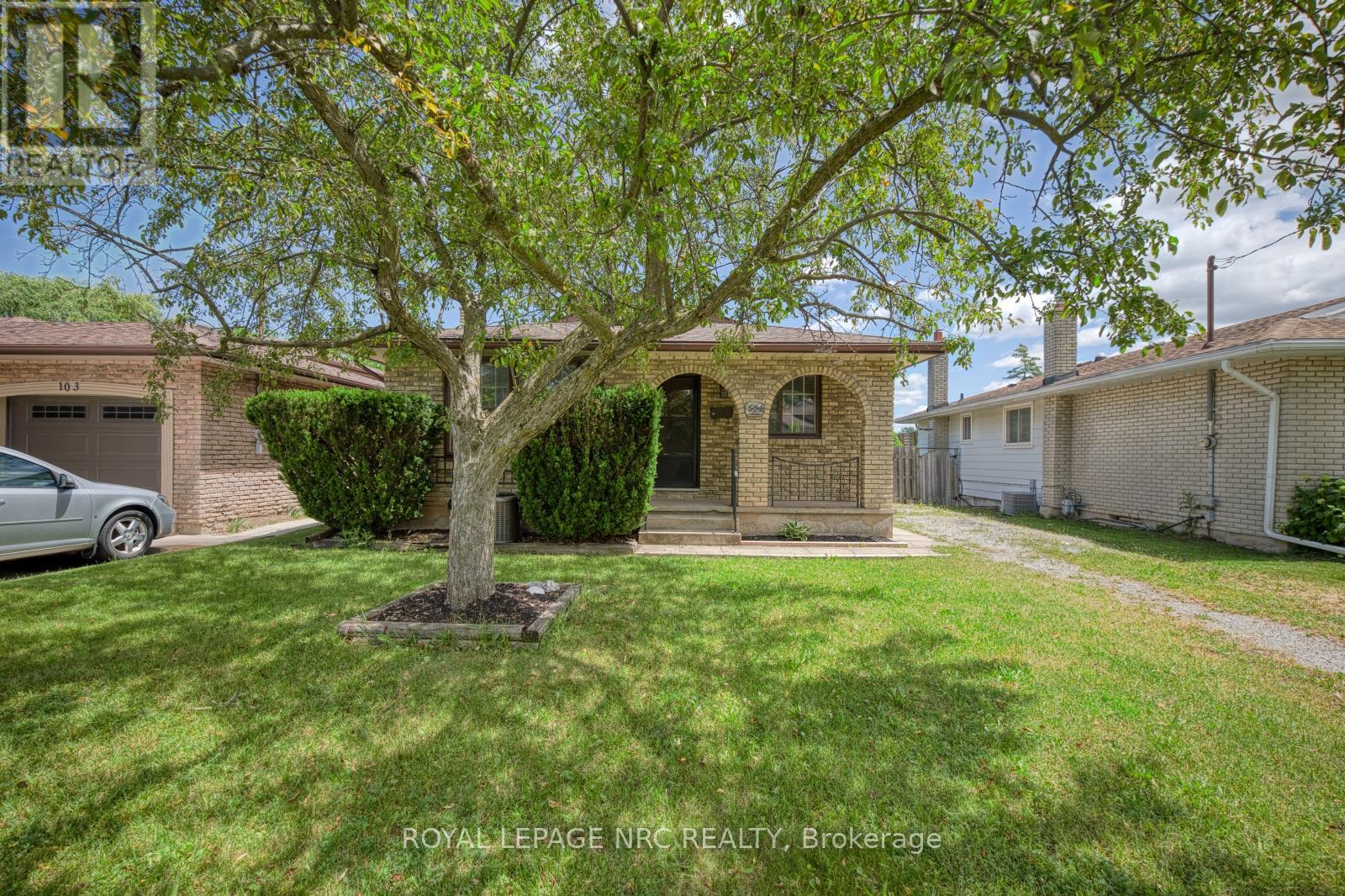 105 HILLVIEW ROAD - 1