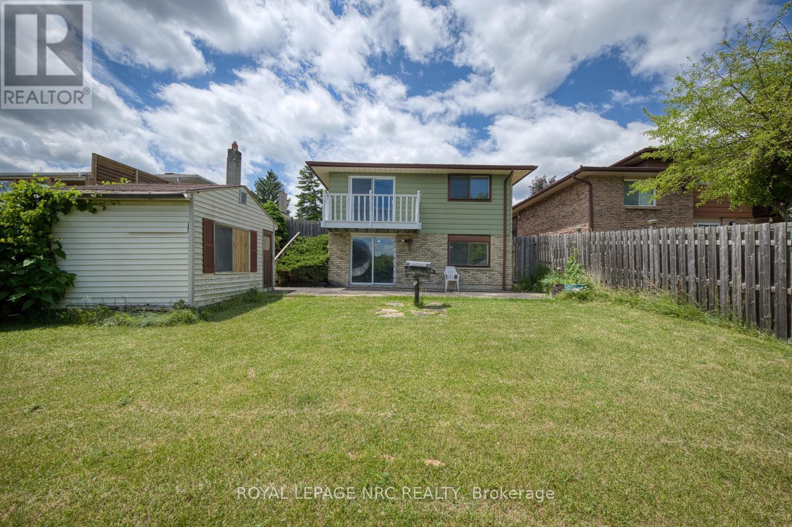 105 HILLVIEW ROAD - Image 34