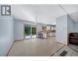 Primary Bedroom - 11408 Kalmalka Road, Coldstream, BC V1B1M1 Photo 18